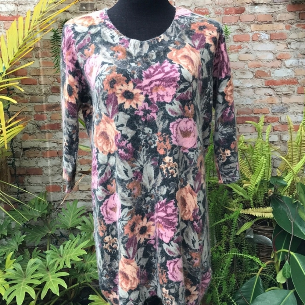 H&M Softest AngoraBlend Floral 3/4 Sleeve Sweater - Picture 14 of 14